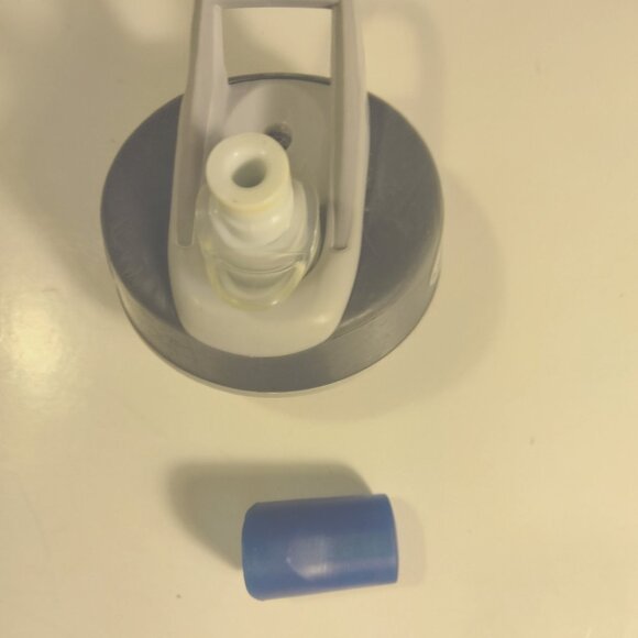 Camelbak Lids Replacement Collapsible Mouth Cover Handle - Picture 2 of 3